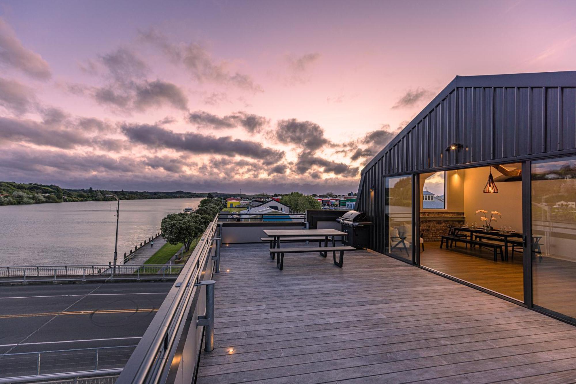 Johnston Apartments - Award-Winning Building, Your Unforgettable Stay Whanganui Εξωτερικό φωτογραφία